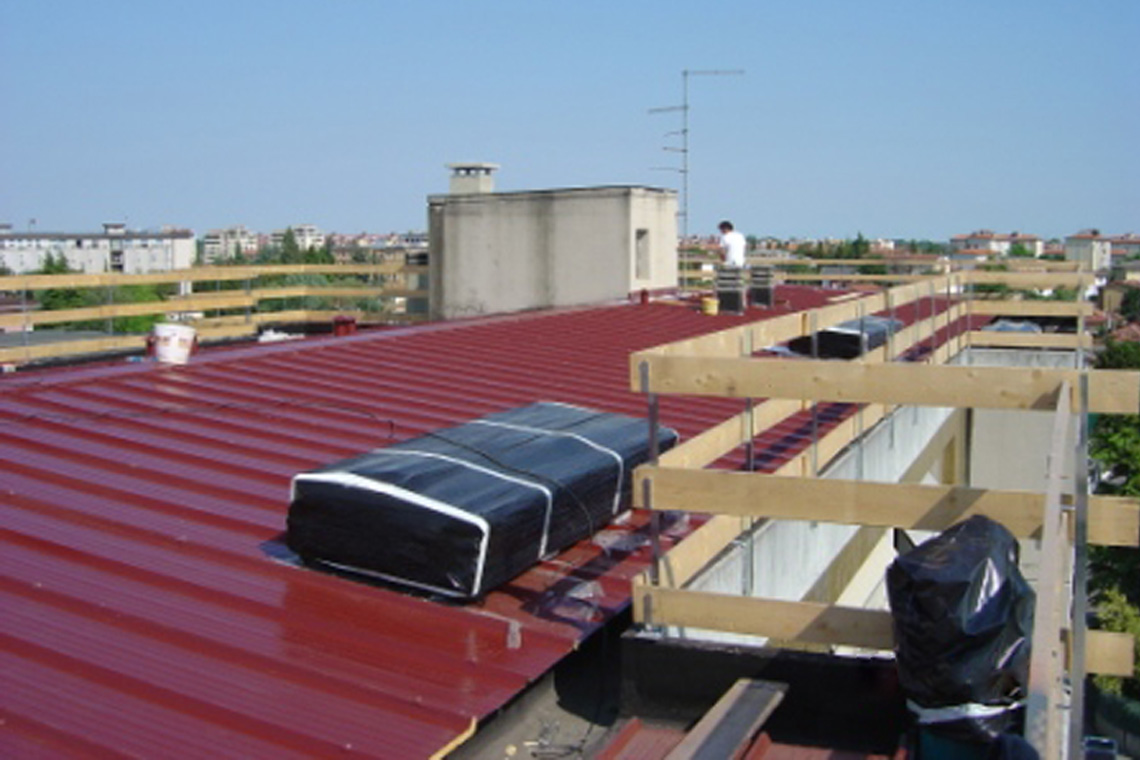 Rova Lattonerie - Bonifica copertura cemento amianto nuova copertura pannelli isolanti preverniciati